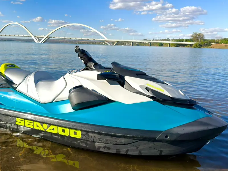 Jet Ski Sea-Doo para alugar no Lago Paranoá